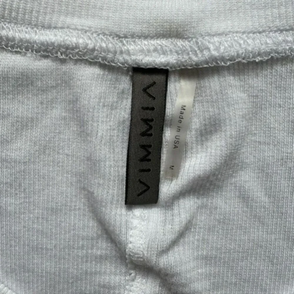 Vimmia M long sleeve crop v neck top